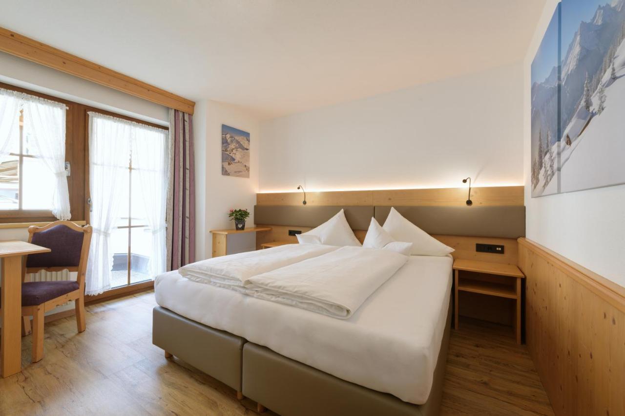 Landhaus Strolz Sankt Anton am Arlberg Extérieur photo