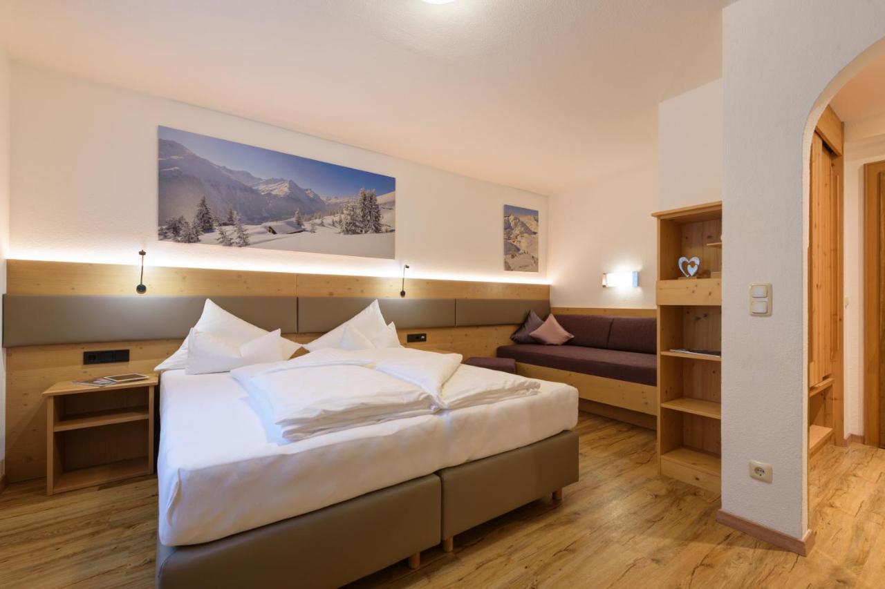 Landhaus Strolz Sankt Anton am Arlberg Extérieur photo
