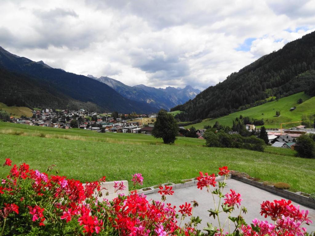 Landhaus Strolz Sankt Anton am Arlberg Chambre photo